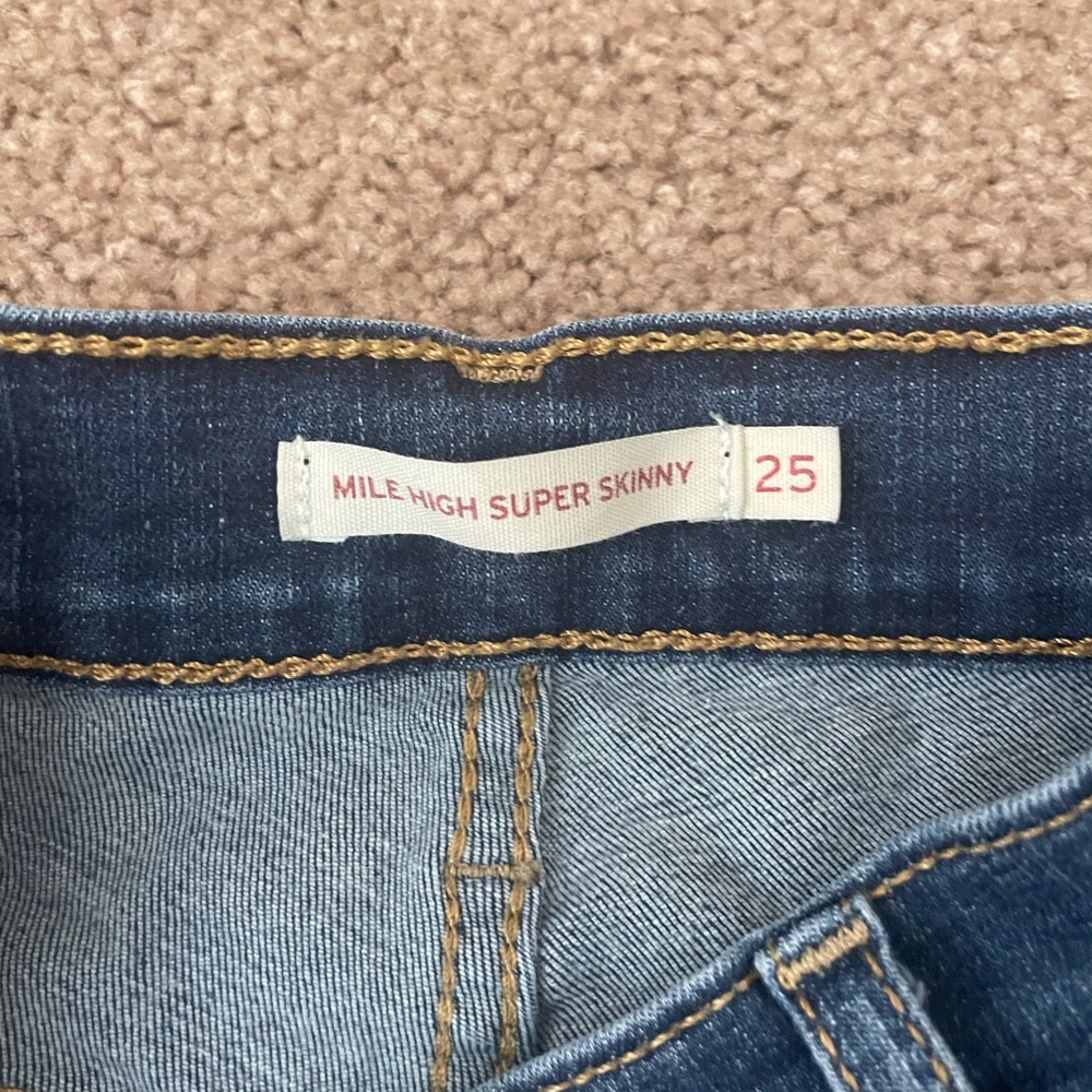 Levi's Ripped Skinny Jeans - Picture 6 of 6
